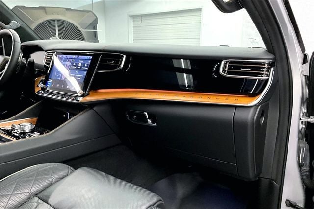 2025 Jeep Grand Wagoneer Series III 4x4-Pano Roof-Htd/Cooled Massaging Leather-DVD