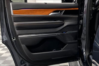 2025 Jeep Grand Wagoneer Series III 4x4 - Pano Roof - Htd/Cooled Massaging Leather