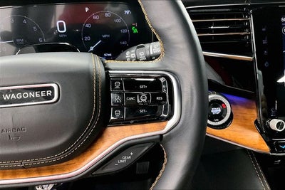 2025 Jeep Grand Wagoneer Series III 4x4 - Pano Roof - Htd/Cooled Massaging Leather