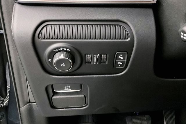 2025 Jeep Grand Wagoneer Series III 4x4 - Pano Roof - Htd/Cooled Massaging Leather