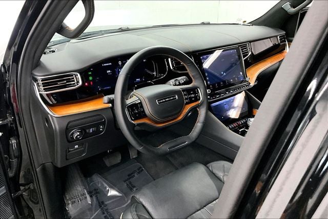 2025 Jeep Grand Wagoneer Series III 4x4 - Pano Roof - Htd/Cooled Massaging Leather