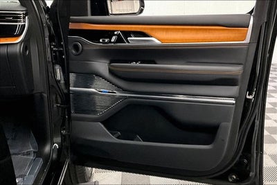 2025 Jeep Grand Wagoneer Series III 4x4 - Pano Roof - Htd/Cooled Massaging Leather