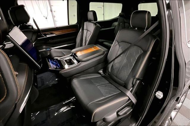 2025 Jeep Grand Wagoneer Series III 4x4 - Pano Roof - Htd/Cooled Massaging Leather