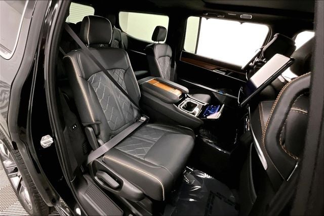2025 Jeep Grand Wagoneer Series III 4x4 - Pano Roof - Htd/Cooled Massaging Leather