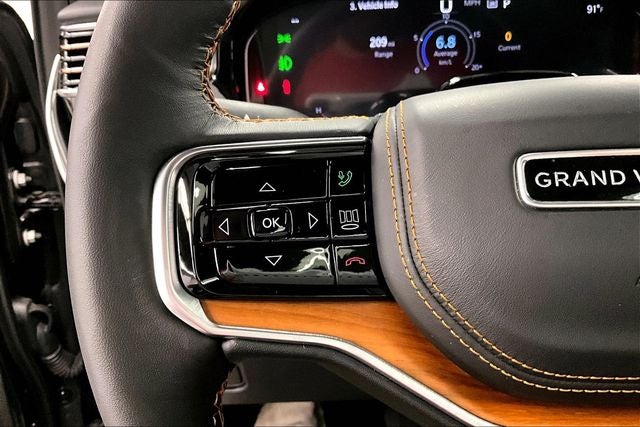 2025 Jeep Grand Wagoneer Series III 4x4 - Pano Roof - Htd/Cooled Massaging Leather