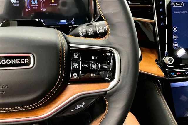 2025 Jeep Grand Wagoneer Series III 4x4 - Pano Roof - Htd/Cooled Massaging Leather