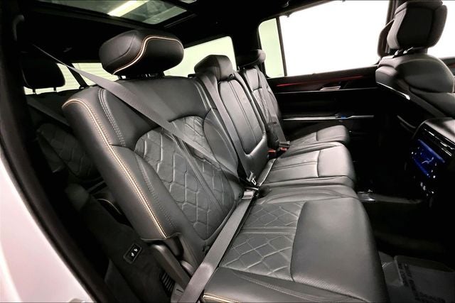 2024 Jeep Grand Wagoneer Series III 4x4 - Pano Roof - Htd/Cooled Massaging Leather
