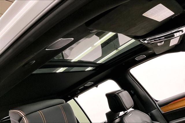 2024 Jeep Grand Wagoneer Series III