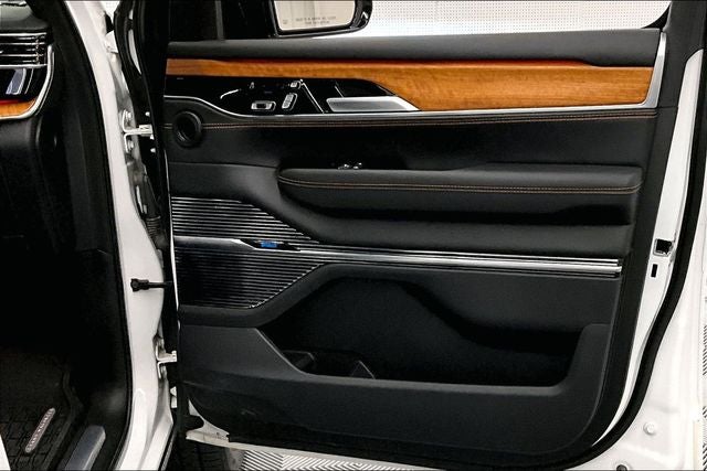 2024 Jeep Grand Wagoneer Series III