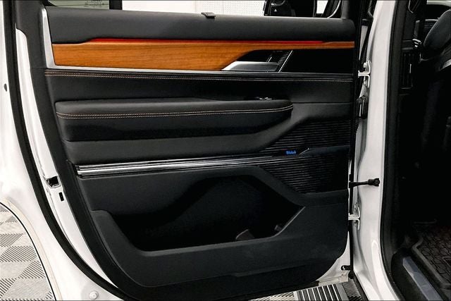 2024 Jeep Grand Wagoneer Series III