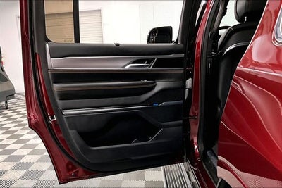 2023 Jeep Grand Wagoneer Series III