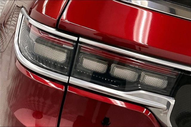 2023 Jeep Grand Wagoneer Series III