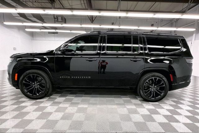 2024 Jeep Grand Wagoneer Series III 4x4-Pano Roof-Htd/Cooled Massaging Leather