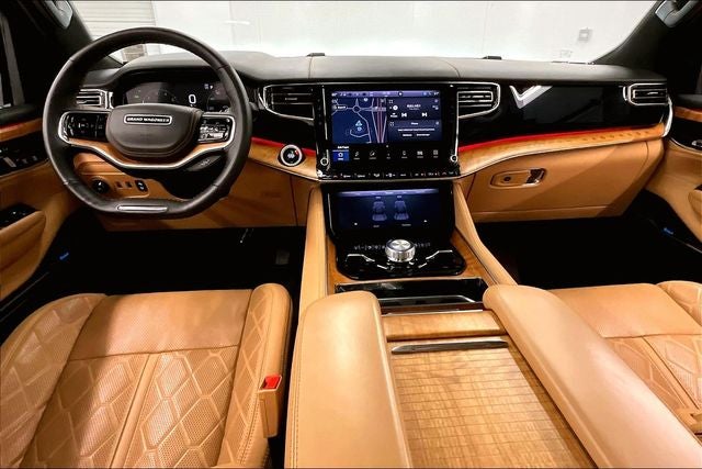 2025 Jeep Grand Wagoneer Series III 4x4-Pano Roof-Htd/Cooled Massaging Leather