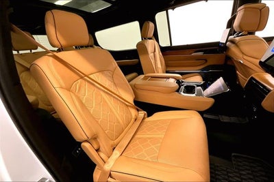 2025 Jeep Grand Wagoneer Series III 4x4-Pano Roof-Htd/Cooled Massaging Leather