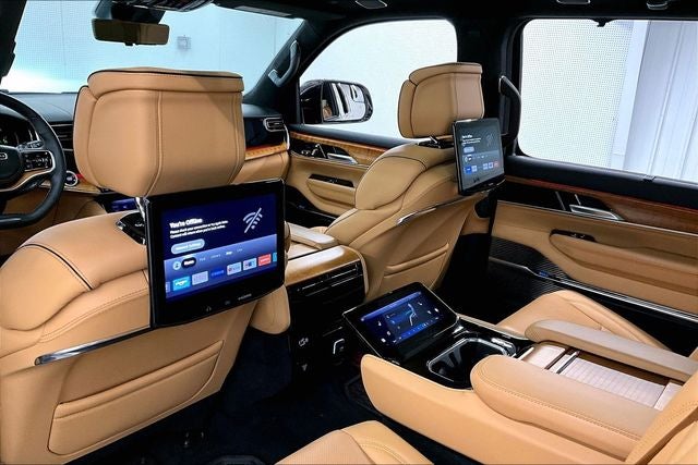 2025 Jeep Grand Wagoneer Series III 4x4-Pano Roof-Htd/Cooled Massaging Leather