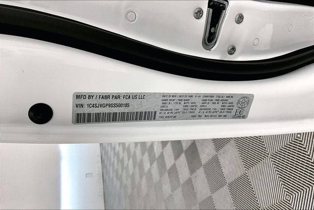 2025 Jeep Grand Wagoneer Series III 4x4-Pano Roof-Htd/Cooled Massaging Leather