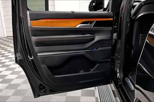2024 Jeep Grand Wagoneer Series III