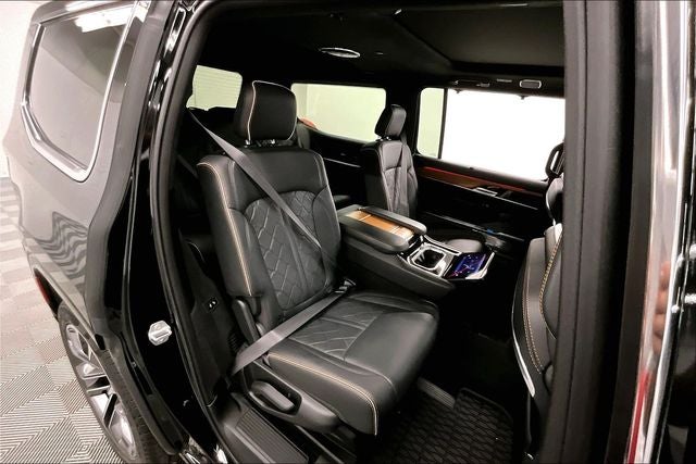 2024 Jeep Grand Wagoneer Series III