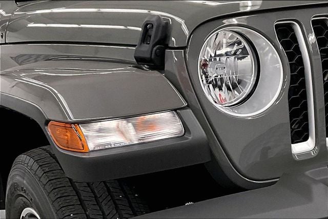 2022 Jeep Gladiator Overland 4x4-Trailer Pkg-Htd Leather-Remote Start