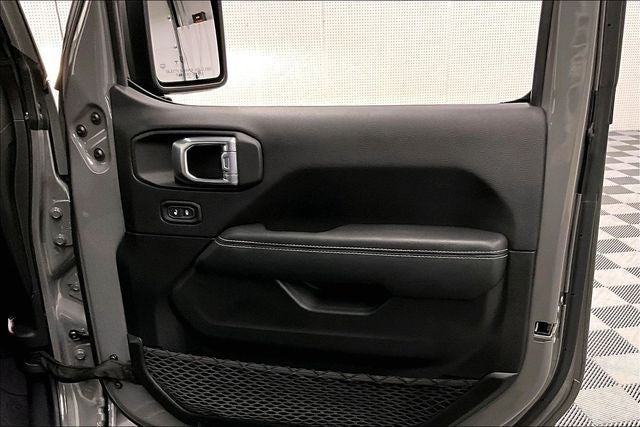 2022 Jeep Gladiator Overland 4x4 - Trailer Tow Pkg - Alpine Premium Audio