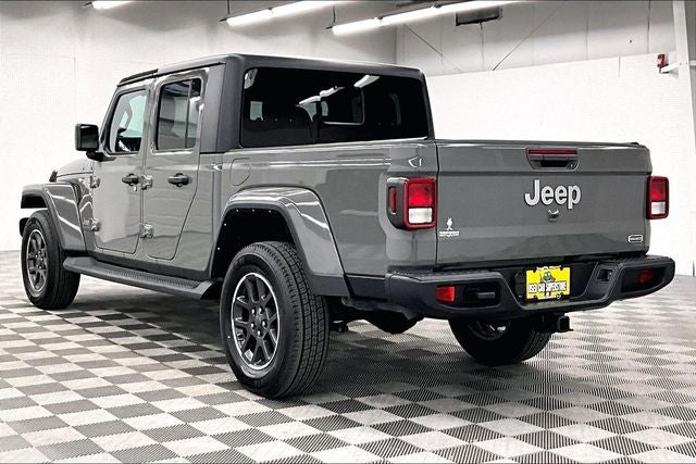 2022 Jeep Gladiator Overland 4x4 - Trailer Tow Pkg - Alpine Premium Audio