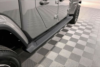 2022 Jeep Gladiator Overland 4x4 - Trailer Tow Pkg - Alpine Premium Audio