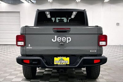 2022 Jeep Gladiator Overland 4x4 - Trailer Tow Pkg - Alpine Premium Audio