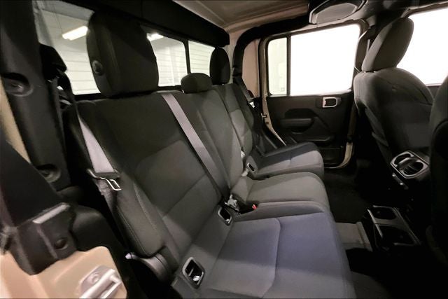 2022 Jeep Gladiator Willys
