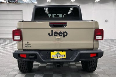 2022 Jeep Gladiator Willys