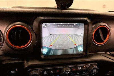 2021 Jeep Gladiator Mojave Lifted-Heated Seats-Navigation