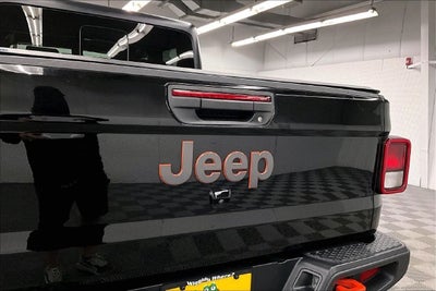 2021 Jeep Gladiator Mojave Lifted-Heated Seats-Navigation