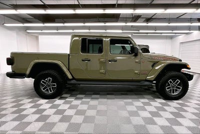 2025 Jeep Gladiator Mojave X