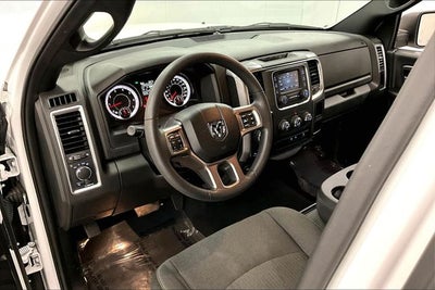 2024 RAM 1500 Classic Warlock 4x4 - Warlock Pkg - 20'' Black Wheels