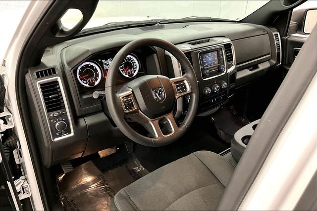 2024 RAM 1500 Classic Warlock 4x4 - Warlock Pkg - 20'' Black Wheels