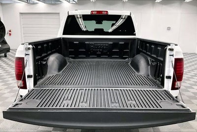 2024 RAM 1500 Classic Warlock 4x4 - Warlock Pkg - 20'' Black Wheels