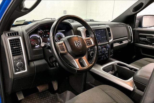2024 RAM 1500 Classic Warlock 4x4 - Htd Seats - Remote Start - 20'' Wheels