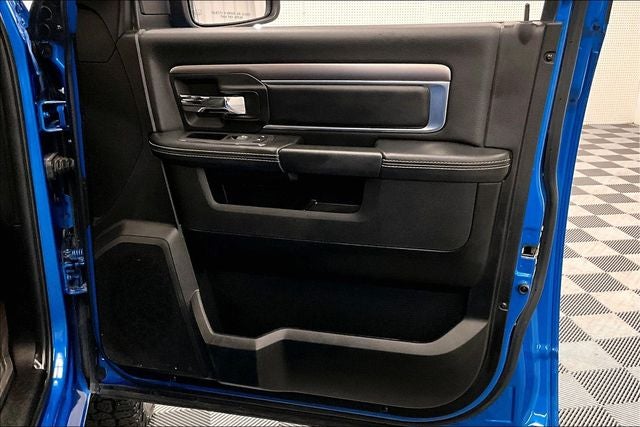 2024 RAM 1500 Classic Warlock 4x4 - Htd Seats - Remote Start - 20'' Wheels