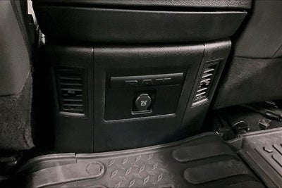 2024 RAM 1500 Classic Warlock 4x4 - Htd Seats - Remote Start - 20'' Wheels