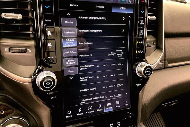 2025 RAM 1500 Big Horn/Lone Star 4x4-Adaptive Cruise-Htd Seats-Remote Start