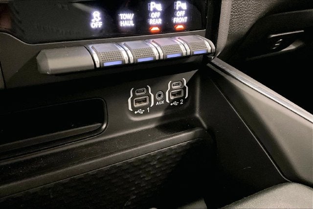 2024 RAM 1500 Big Horn/Lone Star 4x4-Htd Seats-Remote Start-20'' Wheels