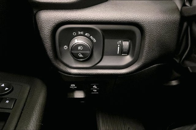 2024 RAM 1500 Big Horn/Lone Star 4x4-Htd Seats-Remote Start-20'' Wheels