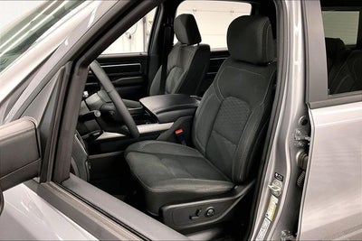 2025 RAM 1500 Big Horn/Lone Star 4x4 - Night Edition - Adaptive Cruise - 20'' Wheel