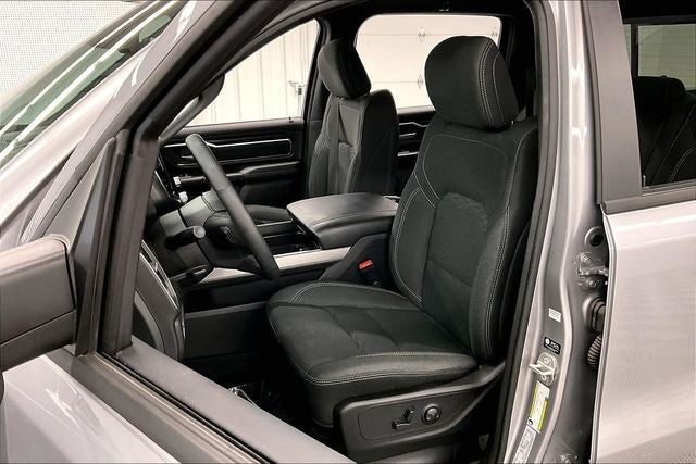 2025 RAM 1500 Big Horn/Lone Star 4x4 - Night Edition - Htd Seats - Remote Start