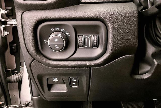 2025 RAM 1500 Big Horn/Lone Star 4x4 - Night Edition - Htd Seats - Remote Start