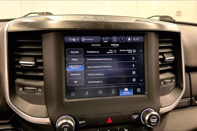 2023 RAM 1500 Big Horn/Lone Star 4x4 - Night Edtion - Htd Seats - Remote Start