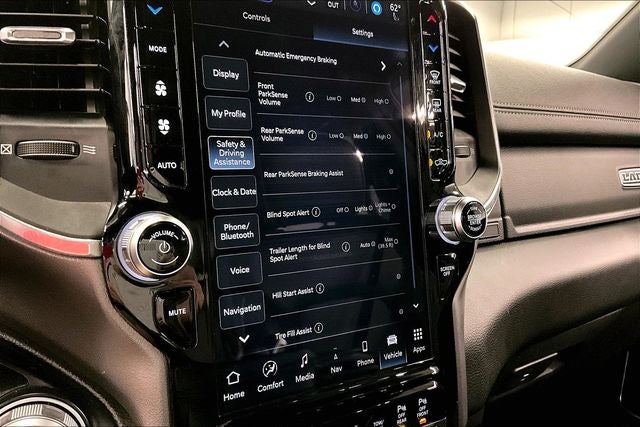 2023 RAM 1500 Laramie 4x4 - Htd/Cooled Leather - Remote Start - Alpine A