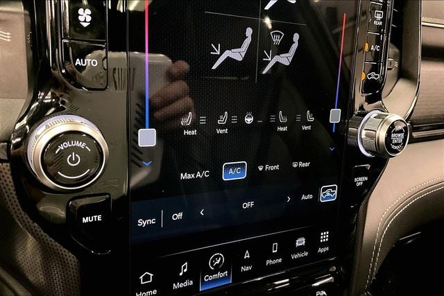 2023 RAM 1500 Limited 4x4-Diesel-Pano Roof-Adaptive Cruise-22'' Wheels