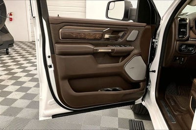 2025 RAM 1500 Limited 4x4 - Pano Roof - Htd/Cooled Massaging Leather