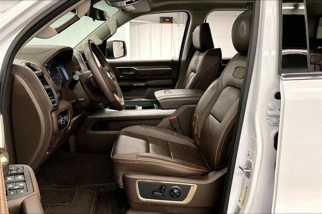 2025 RAM 1500 Limited 4x4 - Pano Roof - Htd/Cooled Massaging Leather